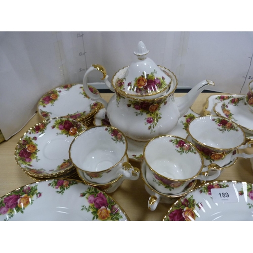 189 - Collection of Royal Albert 'Old Country Roses' tea and dinnerwares including teapot, dinner plates, ... 