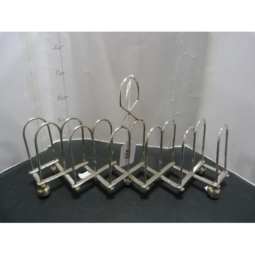 222 - EP extendable toast rack with six divisions.