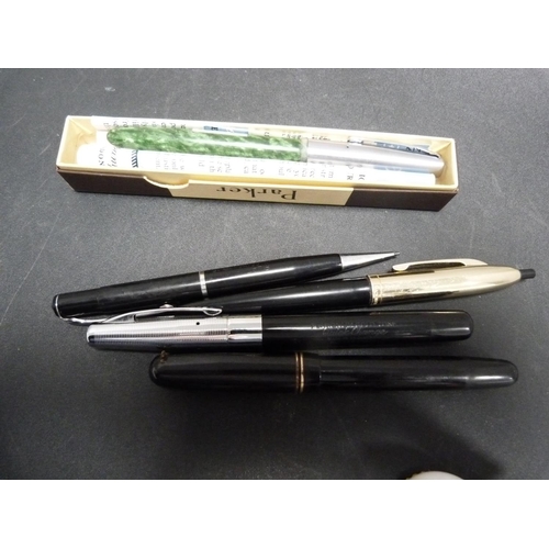 228 - Parker fountain pen, boxed, Swan fountain pen with 14ct gold nib, Platignum pen, Platignum propellin... 