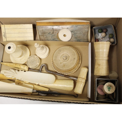 350 - Small collection of antique ivory and bone items including shoehorns, button hooks, blotter, shaker,... 