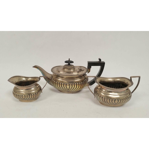 20 - Silver three piece tea set of boat shape, part fluted, Birmingham, 1911, 829g / 25oz.