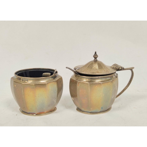 21 - Silver three piece condiment set and a cup, 448g / 10oz including liners.