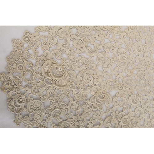 406 - Fine large Victorian cream lace collar or cape with floral and foliate scrolls and lobed border, 45c... 