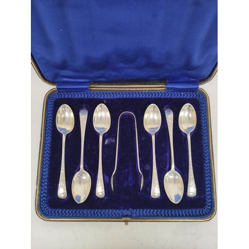 66 - Set of six engraved teaspoons, with tongs, by Joseph Rodgers, Sheffield 1911, 100g, cased.