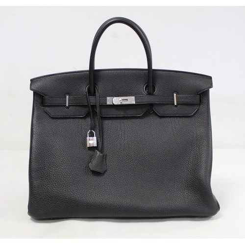 425 - Hermès bag - Hermes Birkin 40 Togo black leather handbag, boxed with receipt and dust bag, purchased... 