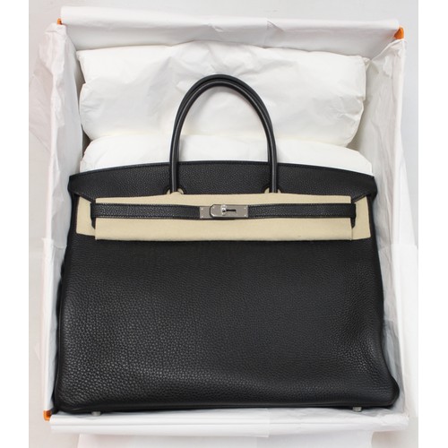 425 - Hermès bag - Hermes Birkin 40 Togo black leather handbag, boxed with receipt and dust bag, purchased... 