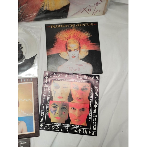 503 - Collection of Toyah albums, singles, picture discs, to include Warrior Rock Toyah on tour, Thunder i... 