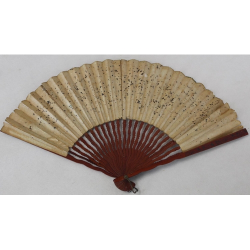 443 - Collection of  19th and early 20th century fans, comprising: Chinese fan with embroidered silk leaf ... 