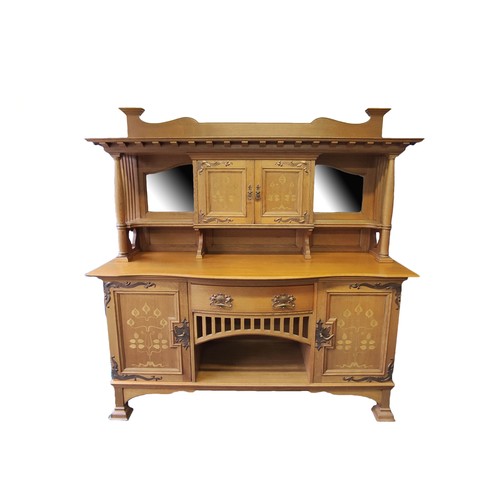 578 - Good Arts & Crafts golden oak sideboard, c.1900, probably by Shapland and Petter of Barnstable, ... 