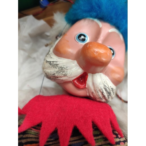 62 - Four unboxed vintage Pelham Puppets marionettes to include King & Queen, Witch etc. (4)