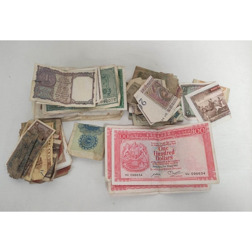 126 - Banknotes- Quantity of world banknotes comprising of issues from Hongkong, India, Pakistan etc. To i... 