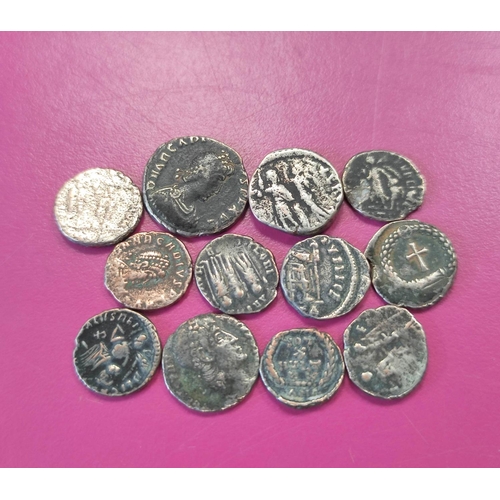 76 - Roman- Quantity of Roman coins comprising of Denarii & Siliquae. To include a late Roman issue o... 