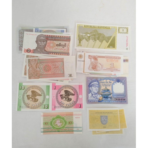 129 - Banknotes- Pristine world banknotes predominantly comprising of Asian and Soviet Eastern block issue... 