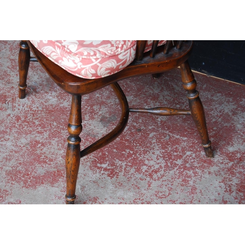 325 - 19th century ash and elm Windsor armchair, the hoop stick back with a pierced splat and dish seat, o... 