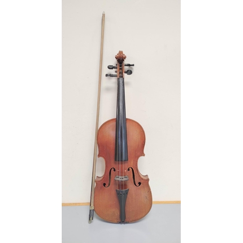 Antique French early 20th century 4/4 size violin by Antonio