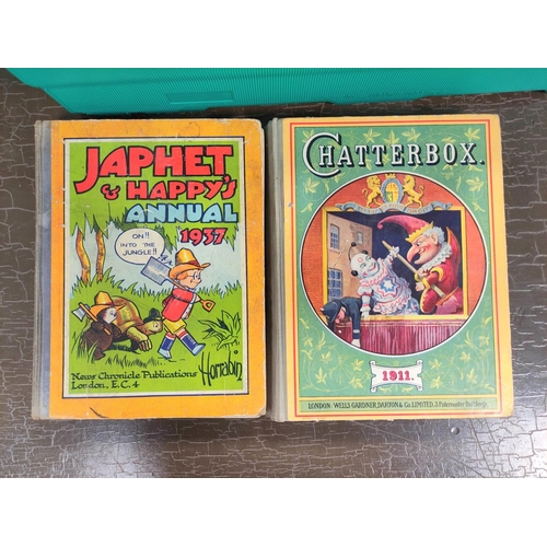 325 - Children's & Illustrated.  A carton of various vols.