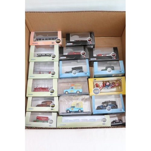 76 - Fifty-five Oxford diecast model vehicles including Commercials, Automobile Company, Agriculture, Omn... 