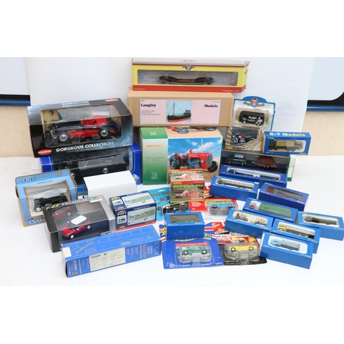 77 - Collectable model vehicles including Kyosho 1:18 scale 08141KR Austin Healey 3000 mk1 black/red, Lan... 