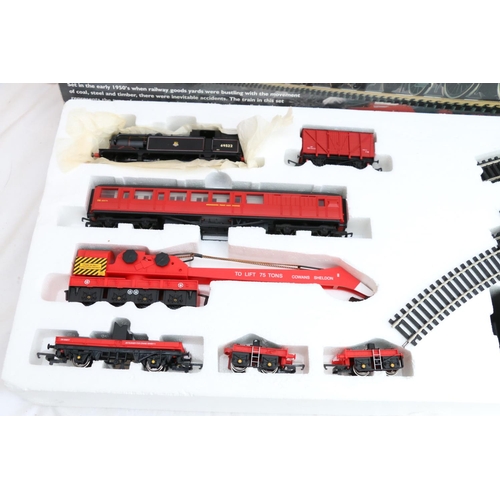 91 - Hornby OO gauge model railways R1029 Permanent Way electric train set with 0-6-2 tank locomotive 695... 