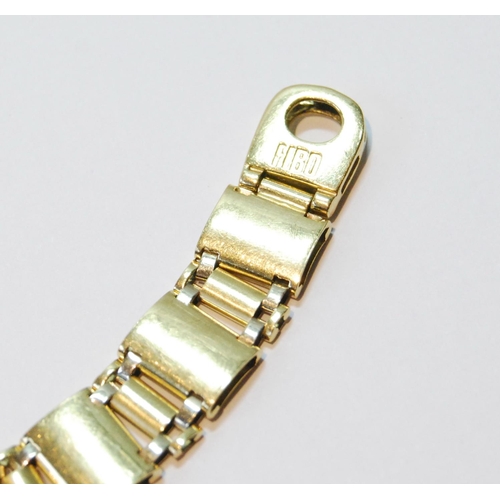 16 - 18ct gold Fibo bracelet of variegated baton links, '750', 26g.