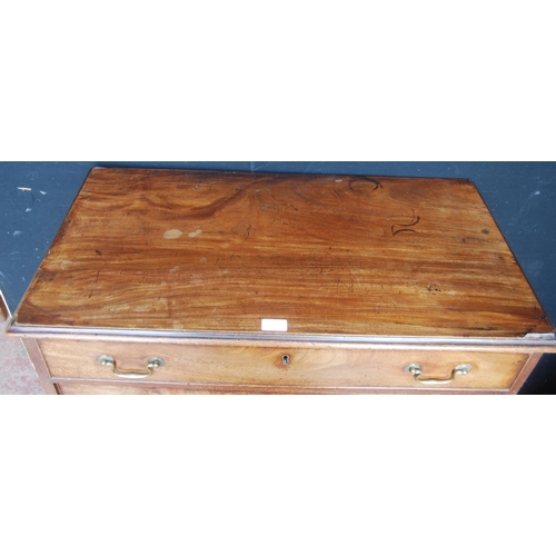 337 - George III mahogany bachelor's chest of four graduated drawers, on bracket feet, 84cm high, 86cm wid... 