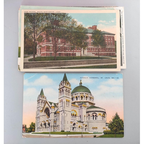 198 - Carton containing over 600 early to mid 20th century postcards mostly of American cityscapes and vie... 