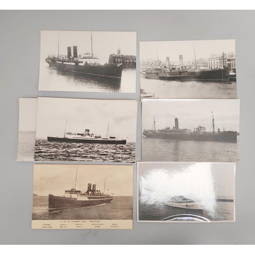 202 - Carton containing approximately 500 early 20th century postcards mostly of British & world topog... 