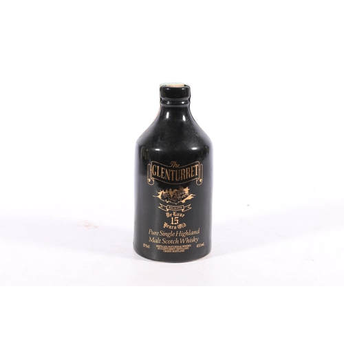 158H - GLENTURRET de luxe 15 year old pure single Highland malt Scotch whisky in black stoneware bottle, 37... 