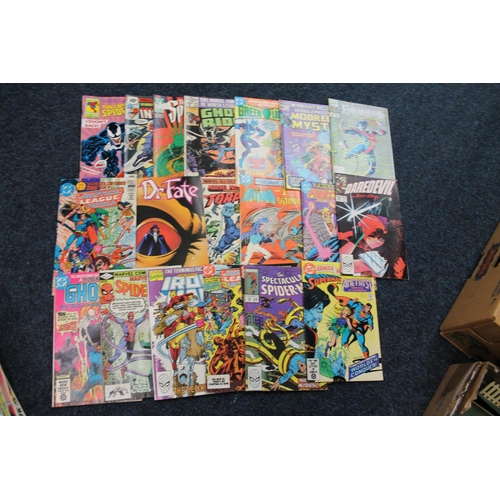 139 - A box of vintage comics to include Marvel and DC Comics including Red Sonja (1976), The Mighty Thor ... 