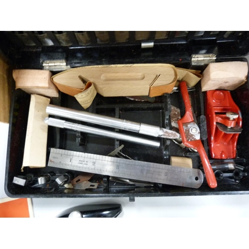29 - Trix hobby X-acto tool chest, no 86.