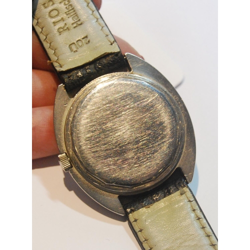 61 - Gent's International Watch Company stainless steel watch, electronic, in rounded ovoid case.