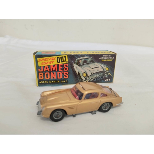 9 - Corgi Toys- No 261 die cast 007 James Bond Gold Finger Aston Martin DB5 featuring working ejector se... 