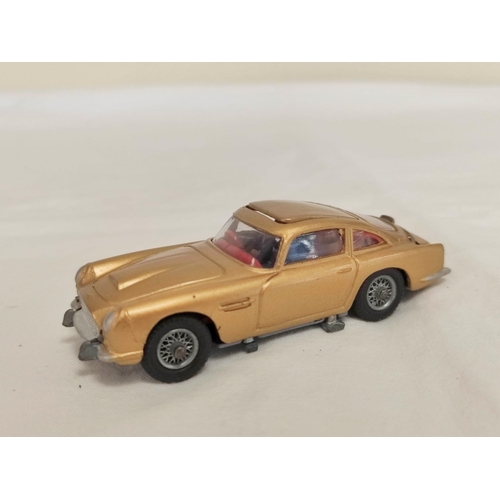 9 - Corgi Toys- No 261 die cast 007 James Bond Gold Finger Aston Martin DB5 featuring working ejector se... 