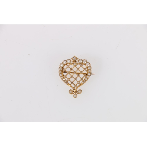 103 - 15ct yellow gold combination pendant or brooch of heart form set with seed pearls, likely late Victo... 