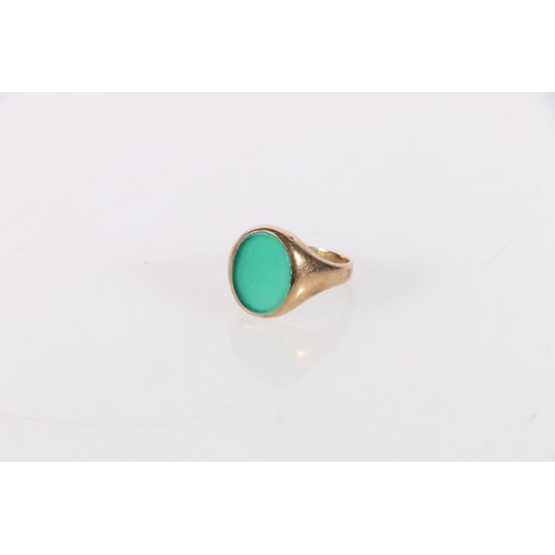 159 - 9ct gold greenstone set signet ring, size S, London 6.5g.