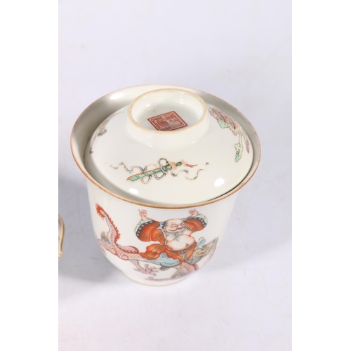 380 - A nicely painted covered cup decorated with a figure riding a dragon, possibly Lu Dongbin, Xianfeng ... 