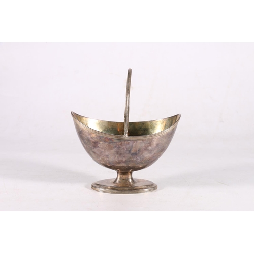 39 - George III sterling silver swing handled basket of plain form, Henry Chawner, London, 1809, 11cm tal... 