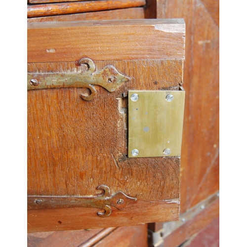 358 - Early 18th century Queen Anne walnut cabinet on chest, the cabinet top with a long drawer above two ... 