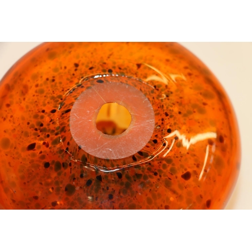 121 - Art Glass model of a pumpkin, 17cm diameter.