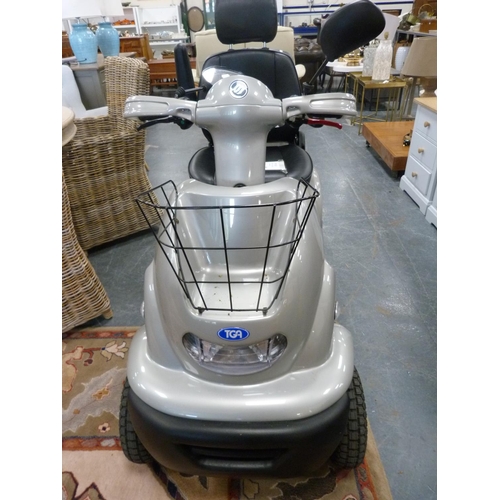 492 - Breeze IV model no. 1101000 mobility scooter.