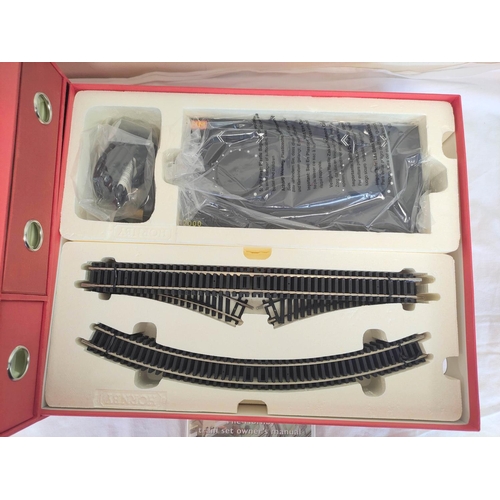 69 - Hornby 00 gauge Orient Express R1038 locomotive box set comprising of track, power supply, three Pul... 