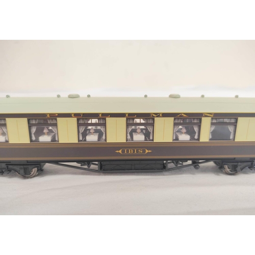 69 - Hornby 00 gauge Orient Express R1038 locomotive box set comprising of track, power supply, three Pul... 