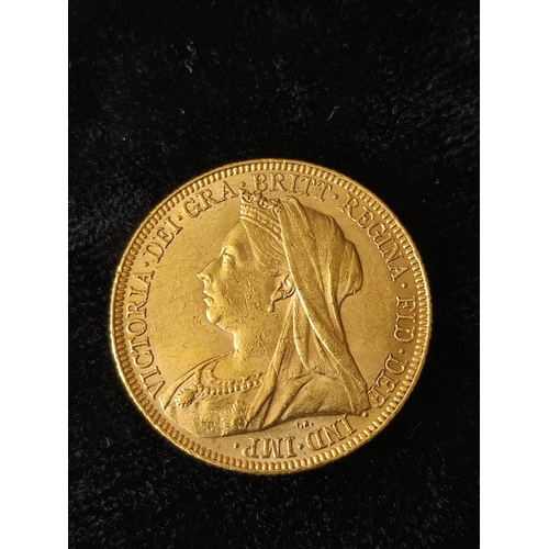 84 - United Kingdom. Victoria 1896 gold full sovereign. London mint. EF.