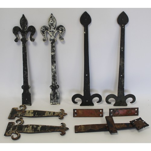 244 - Three pairs of black painted metal Gothic style hinge fronts, 46cm, 45cm and 27cm long; a pair of ga... 