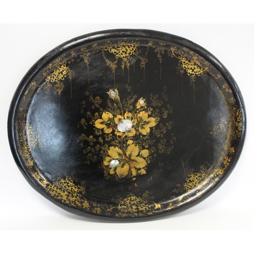 246 - Large 19th century oval black lacquer papier mâché tray with painted decoration in pred... 