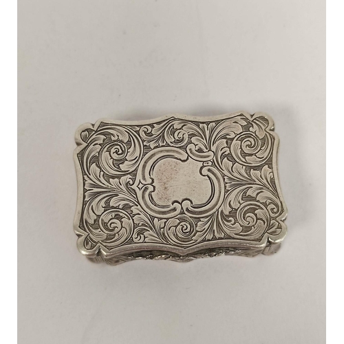 158 - Silver vinaigrette, engraved with waved sides, by David Pettifer, Birmingham 1848, 37mm x 25mm.