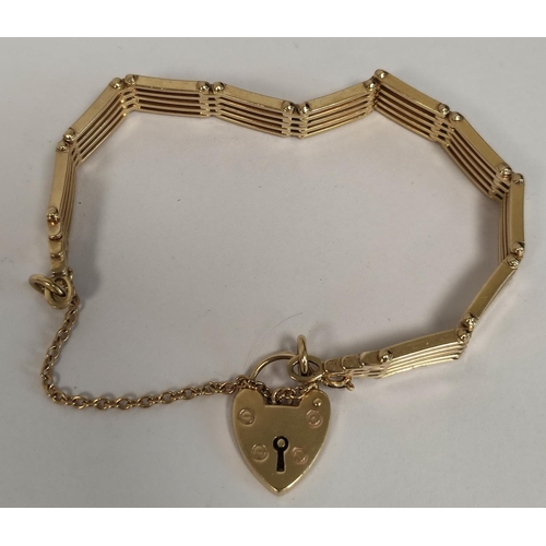 79 - Gold gate bracelet with close links, 27.5g.