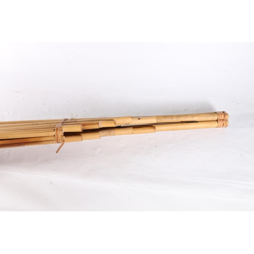 64 - Asian pan pipes, 90cm.