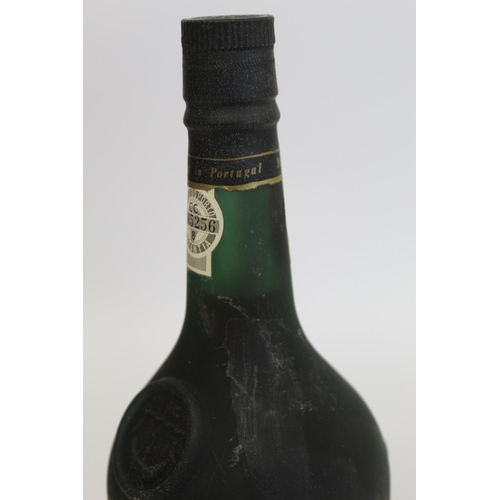 186 - 1978 Croft Tercentenary Port, 75cl, number 05256, in presentation box; also a bottle of House of Lor... 