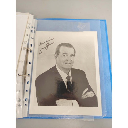 237 - Folder containing a collection of celebrity autographs to include Freddie Starr, Shanon Gless, Sandy... 